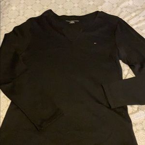 Black tommy hilfiger shirt